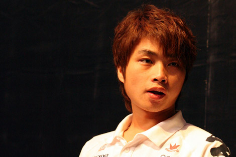 3. Legends in China E-sports_Li Xiaofeng (SKY)